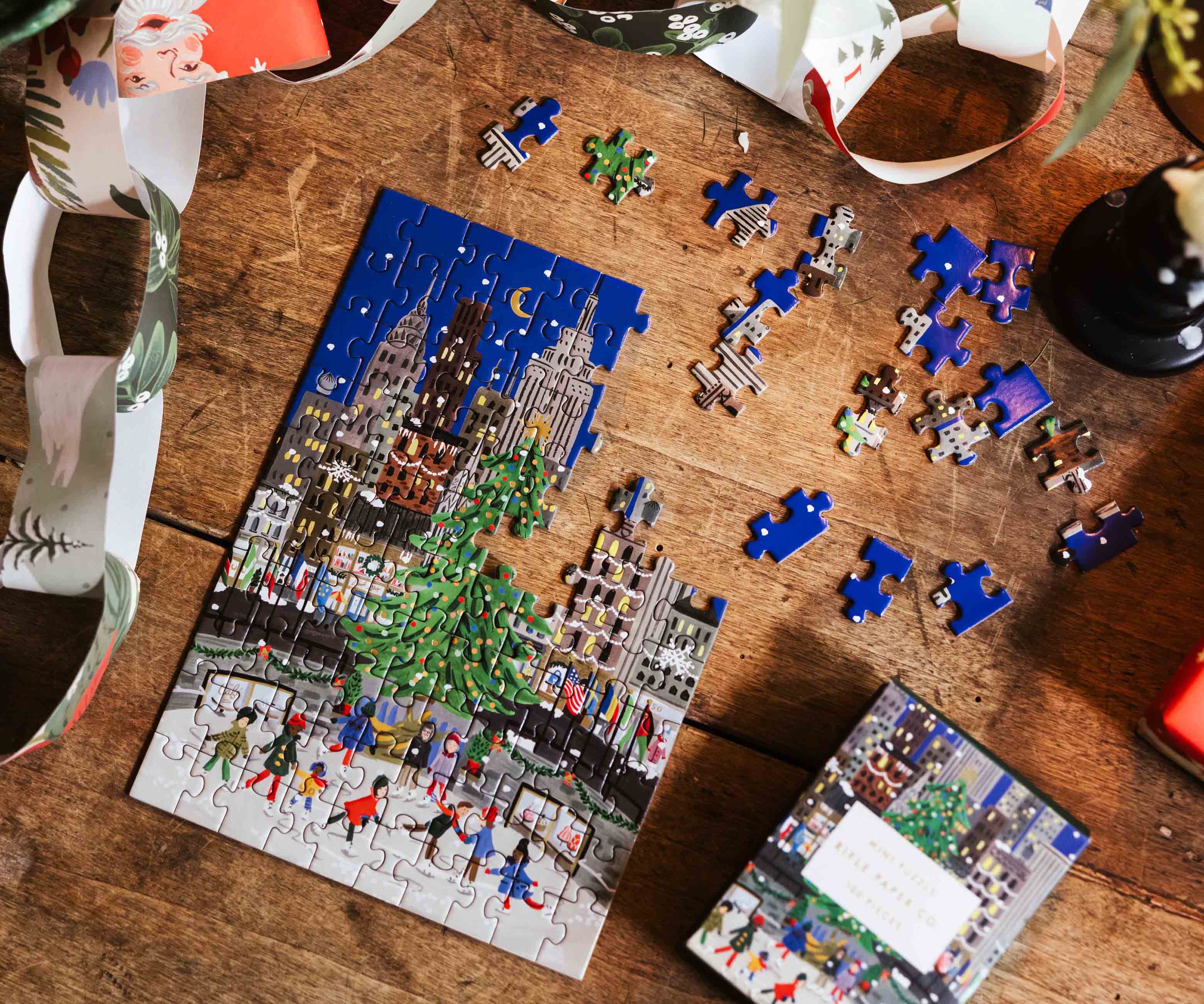 Mini Holiday Jigsaw Puzzle - Holiday On Ice